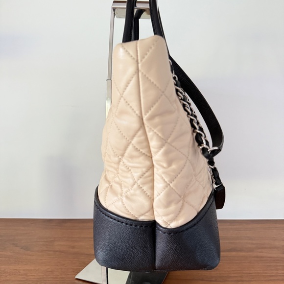 CHANEL Cream  & Black Tote Bag - Picture 10 of 16